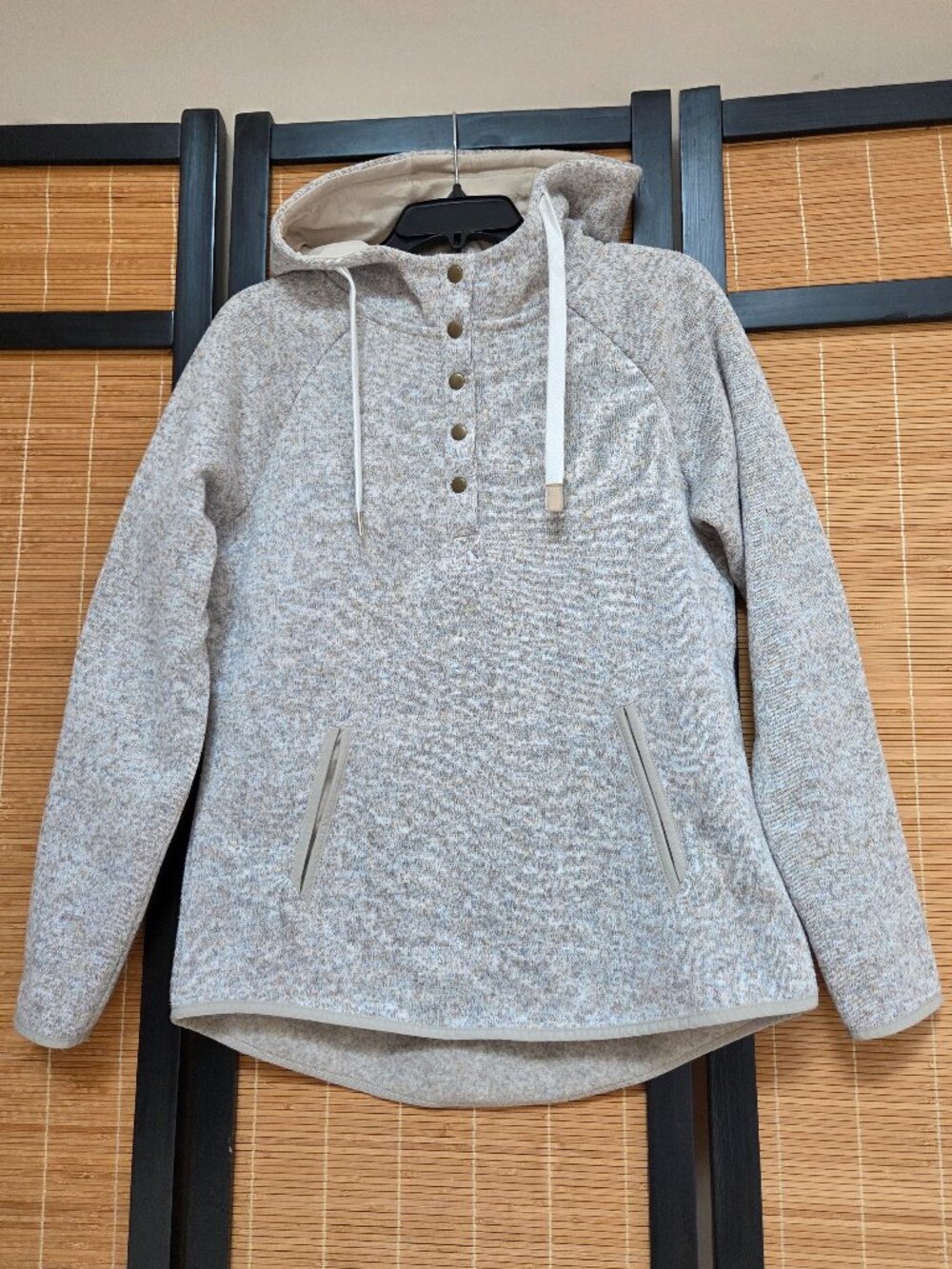 Thread & Supply Women's L Hooded Pullover Snap Henley Neck Pockets Beige Cottage